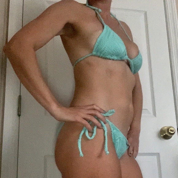 Lot of 4 bright Roxy and Lucky Brand bikinis Sz S - Picture 9 of 16